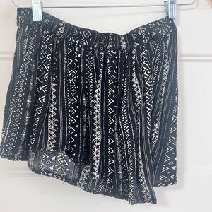 Black & White festival shorts